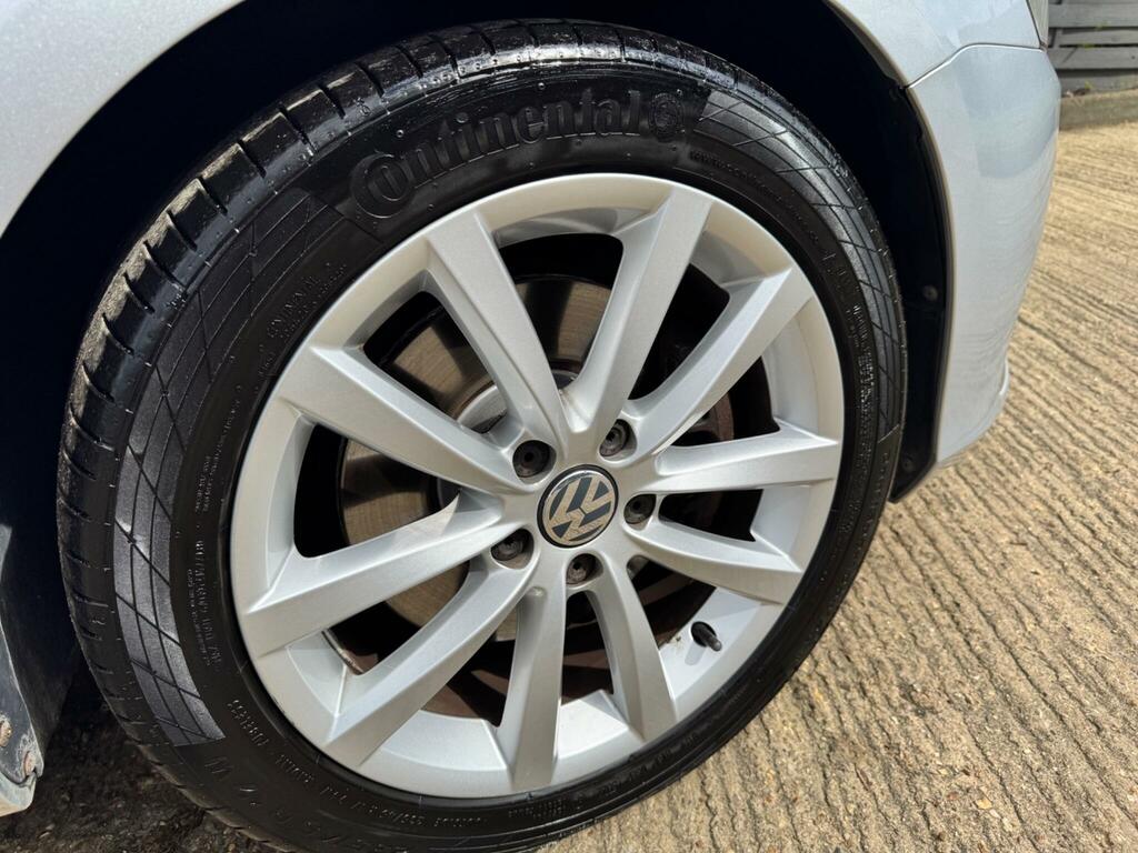 Volkswagen Passat 1.9L Highline Grey #31