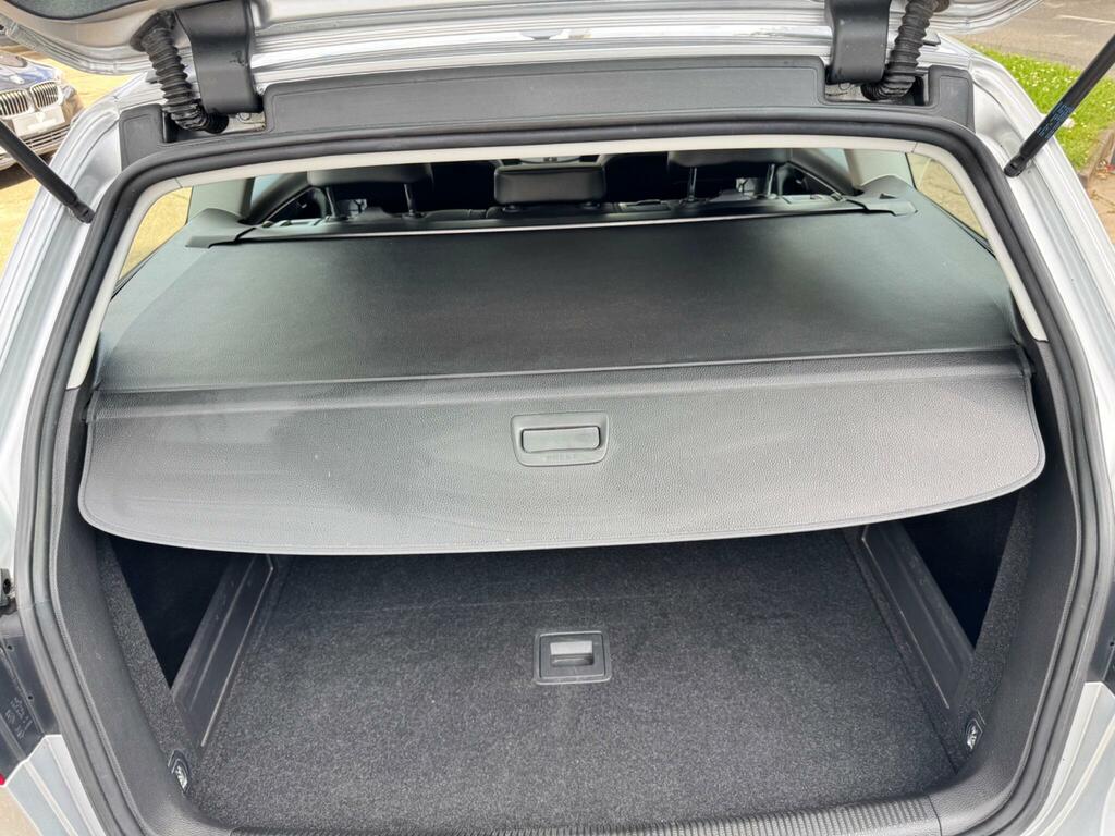 Volkswagen Passat 1.9L Highline Grey #56