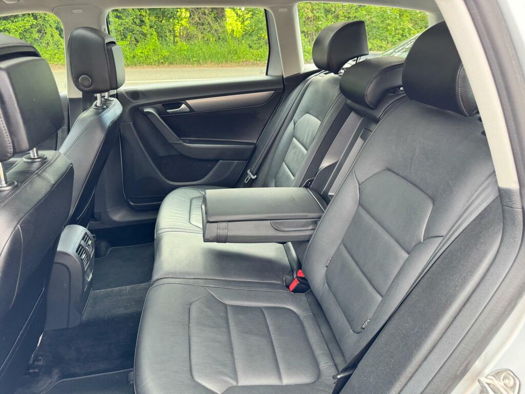 Volkswagen Passat 1.9L Highline Grey #45