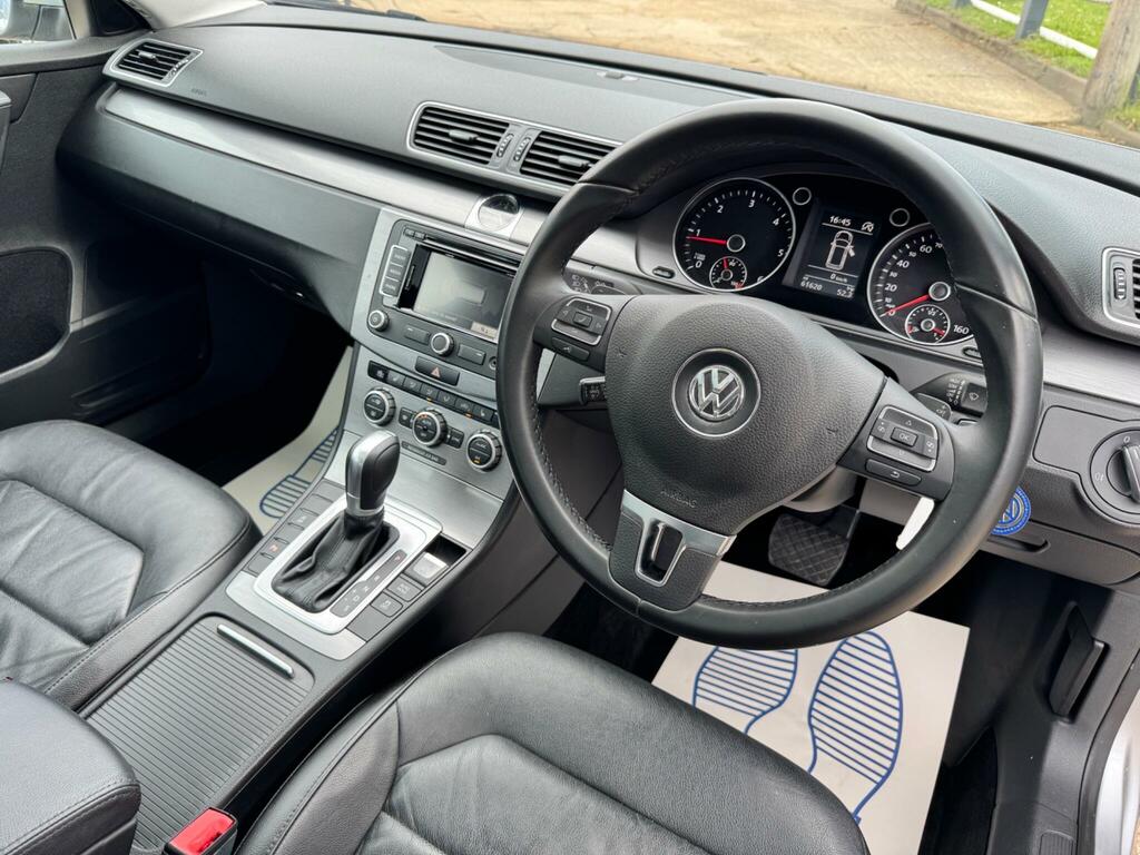 Volkswagen Passat 1.9L Highline Grey #36