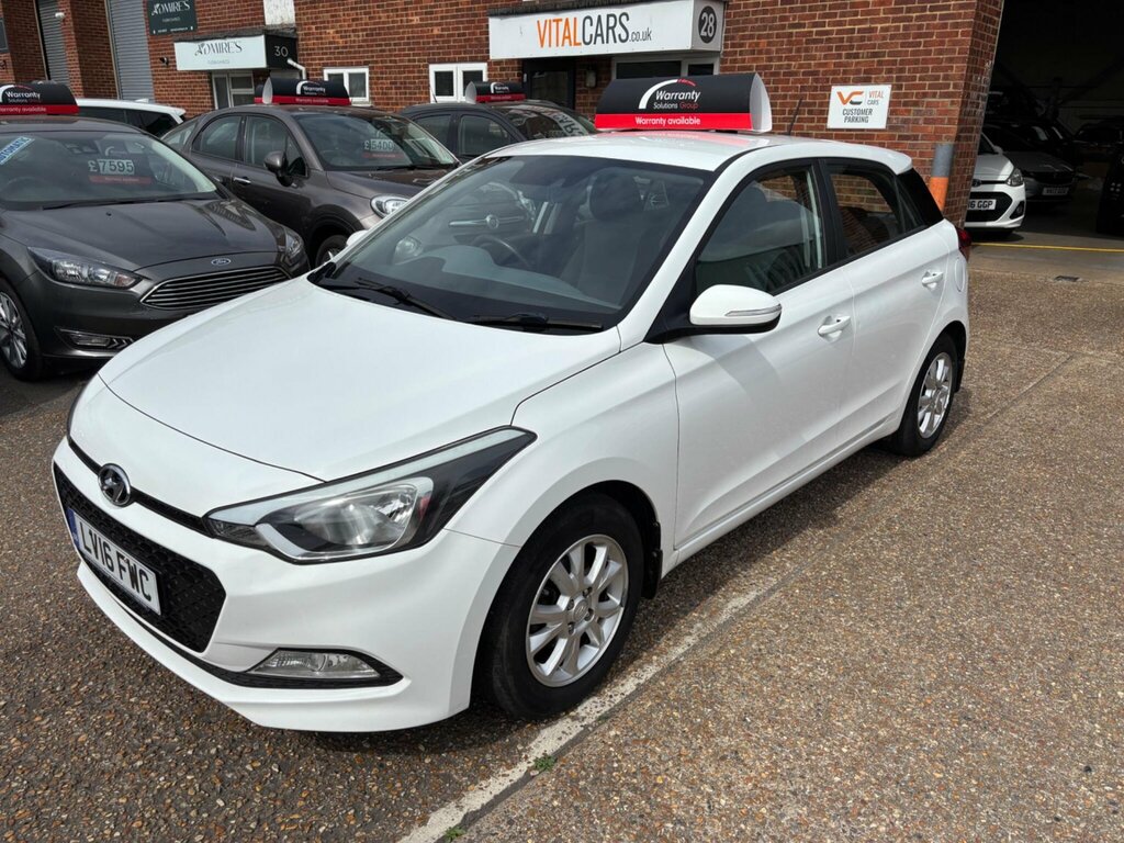 Hyundai I20 1.2 Blue Drive Se Euro 6 Ss White