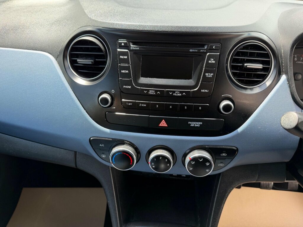 Hyundai I10 Hatchback Blue #13
