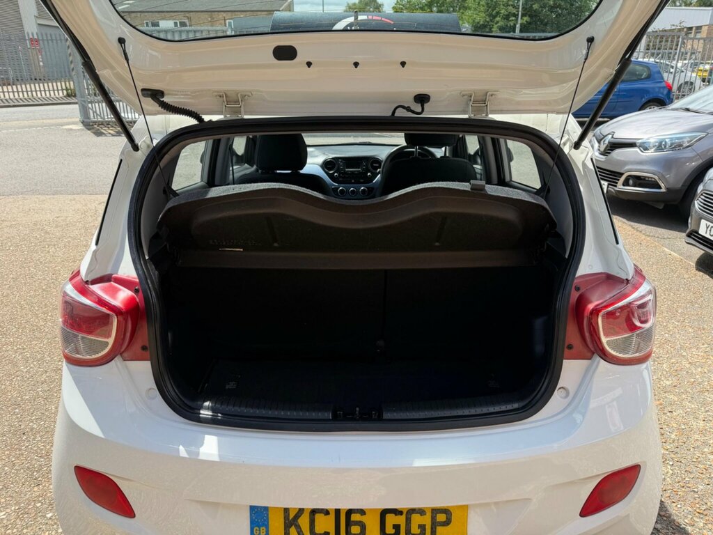 Hyundai I10 Hatchback Blue #17