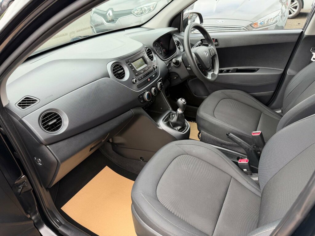 Hyundai I10 S White #11