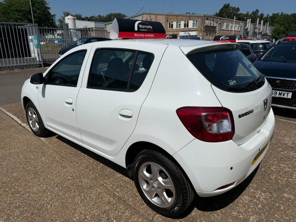 Dacia Sandero 1.2 Laureate Euro 5 White #4