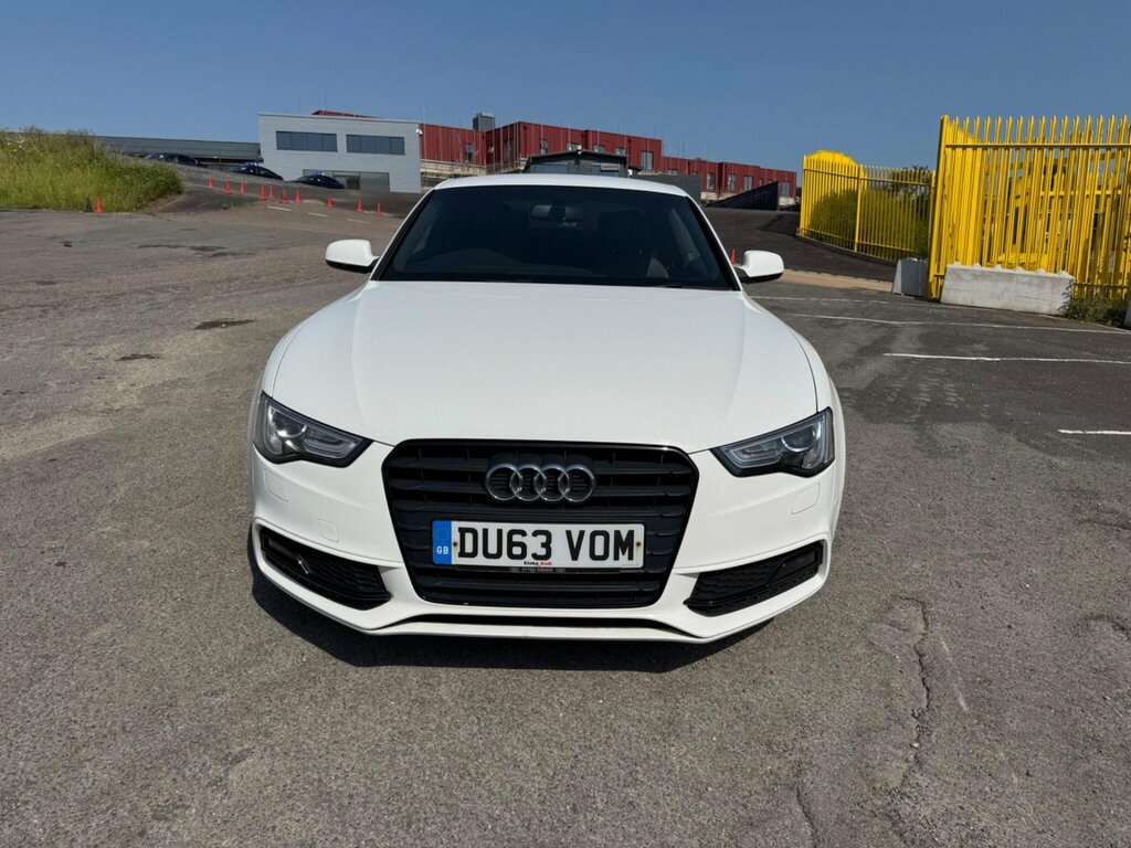 Audi A5 2.0 Tdi Black Edition Euro 5 Ss White #3