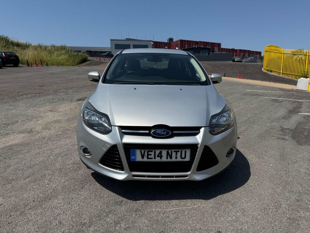 Ford Focus 1.6 Tdci Titanium Navigator Euro 5 Ss VE14NTU Silver #3
