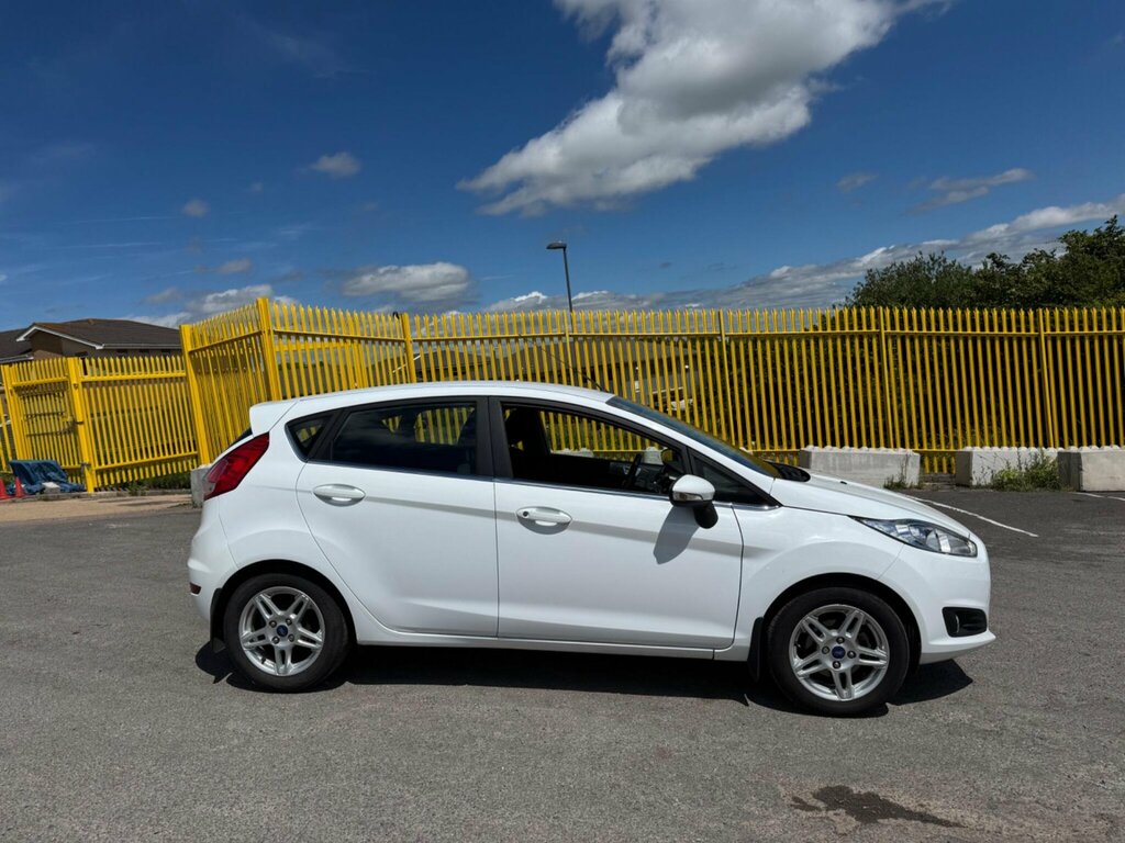Ford Fiesta 1.25 Zetec Euro 5 FN14ZFJ White #5