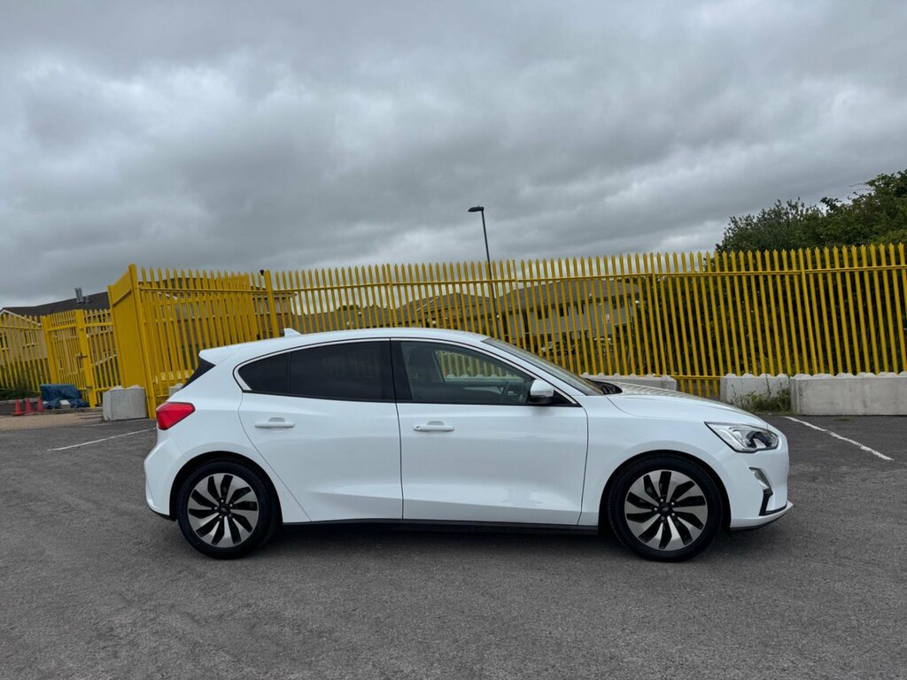 Ford Focus 1.0T Ecoboost Zetec Euro 6 Ss WO68YJG White #5