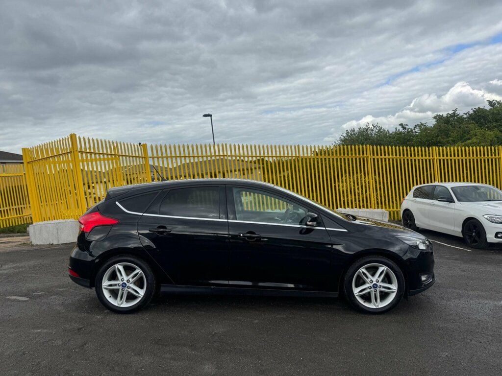 Ford Focus 1.5 Tdci Zetec Edition Euro 6 Ss FM17AHA Black #5