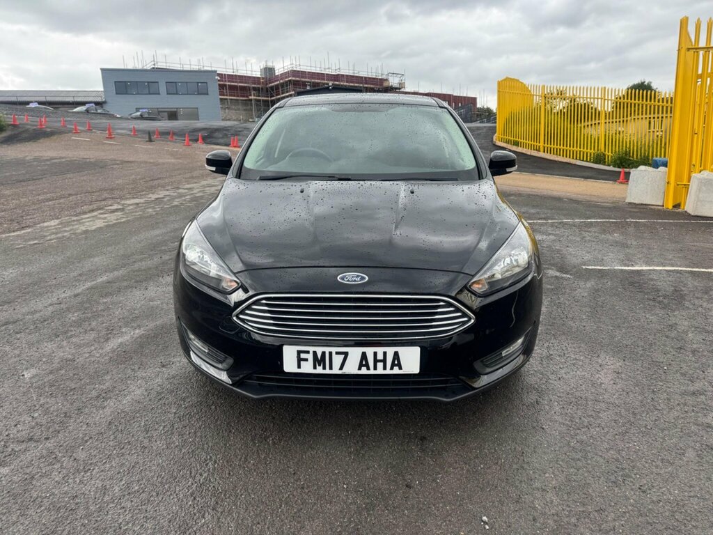 Ford Focus 1.5 Tdci Zetec Edition Euro 6 Ss FM17AHA Black #3