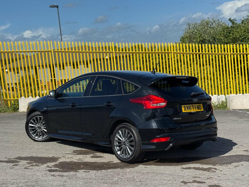 Ford Focus 1.0T Ecoboost St-line Euro 6 Ss AX67FNO Black #2