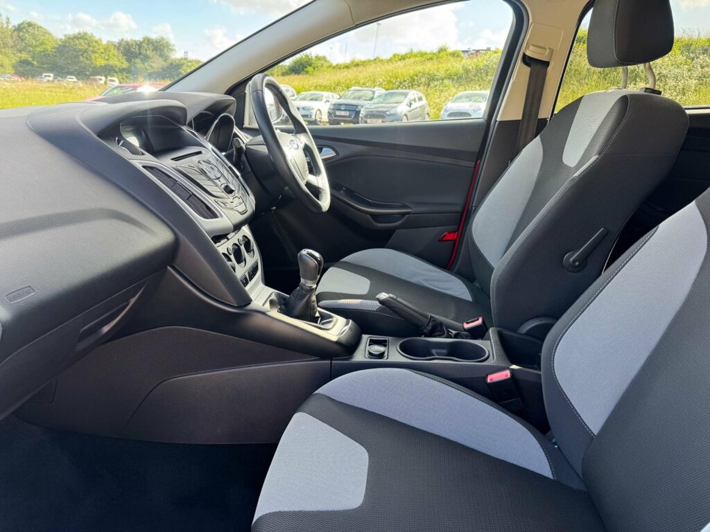 Ford Focus 1.6 Zetec Econetic Tdci 104 Bhp Silver #8