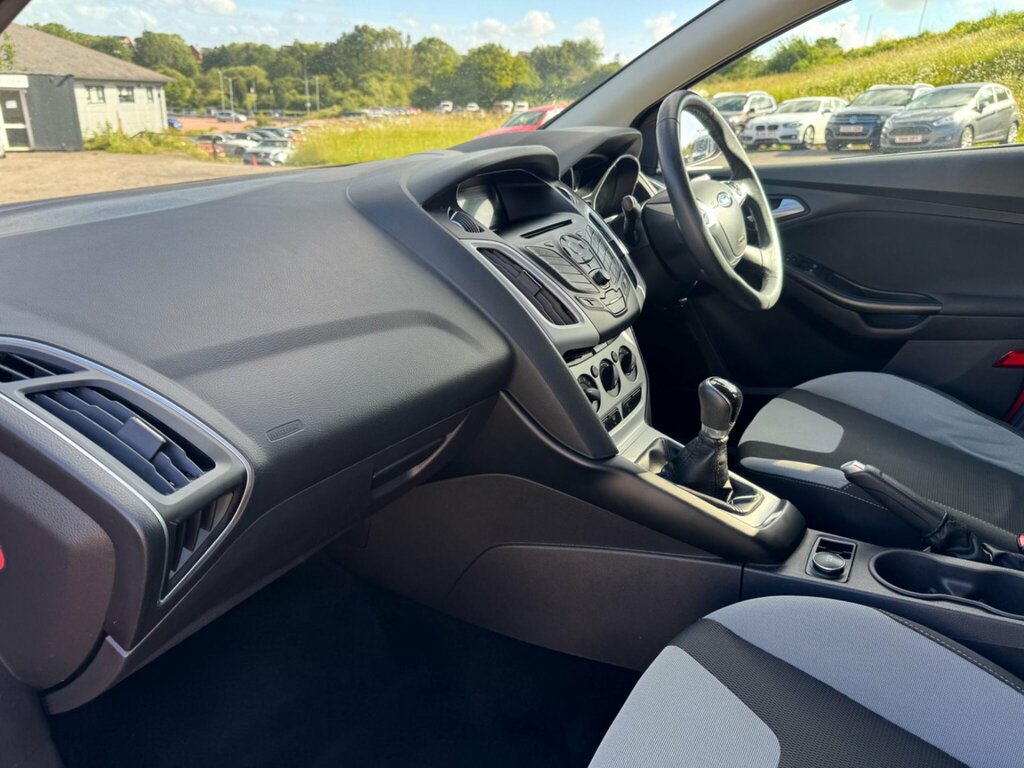 Ford Focus 1.6 Zetec Econetic Tdci 104 Bhp Silver #9