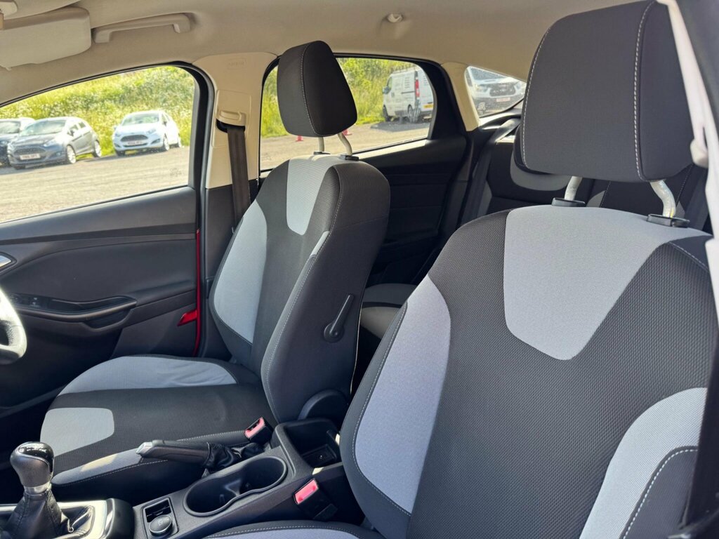 Ford Focus 1.6 Zetec Econetic Tdci 104 Bhp Silver #10