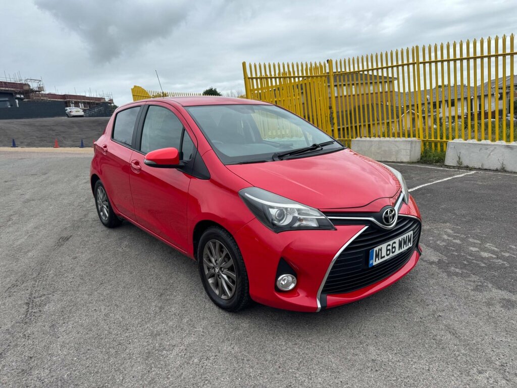 Toyota Yaris 1.0 Vvt-i Icon Euro 6 Red #6