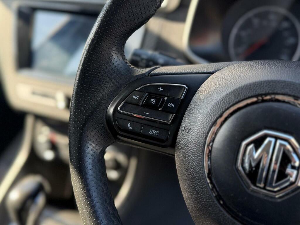 MG ZS 1.5 Vti-tech Exclusive Blue #40