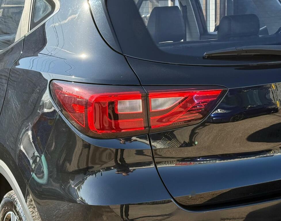 MG ZS 1.5 Vti-tech Exclusive Blue #25
