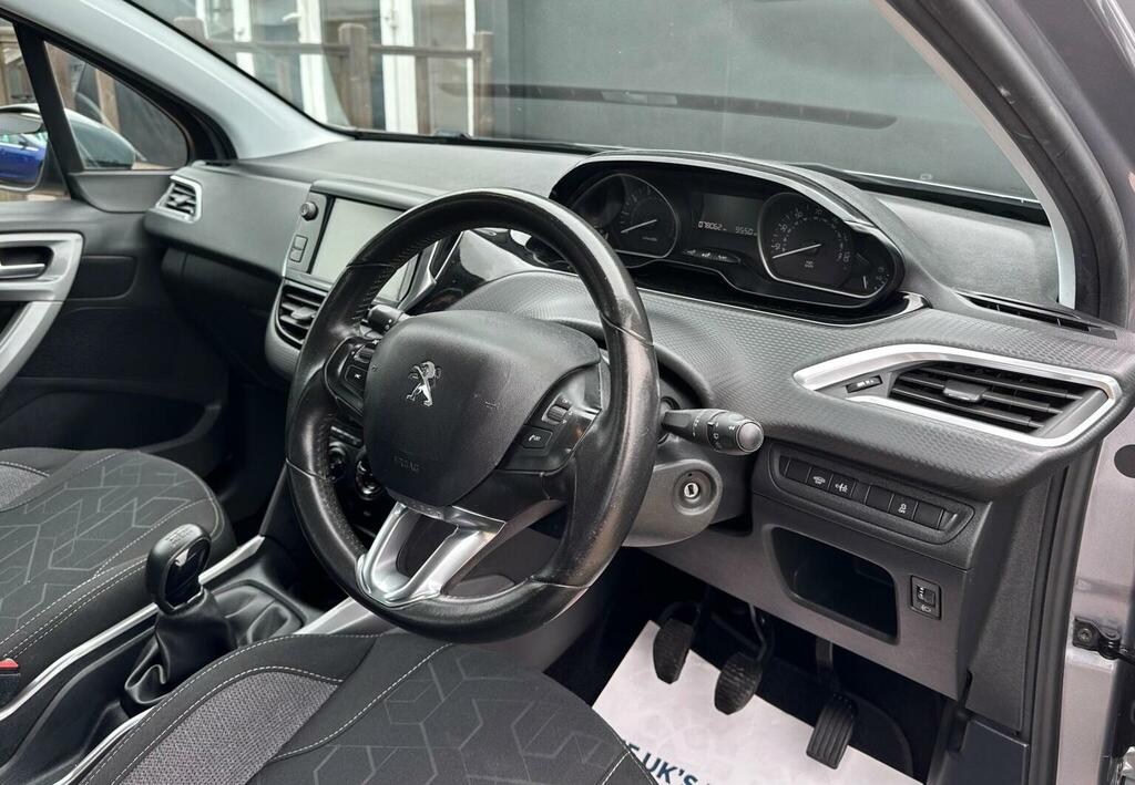 Peugeot 2008 2008 Active White #33