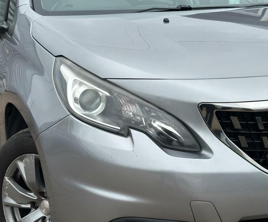 Peugeot 2008 2008 Active White #8