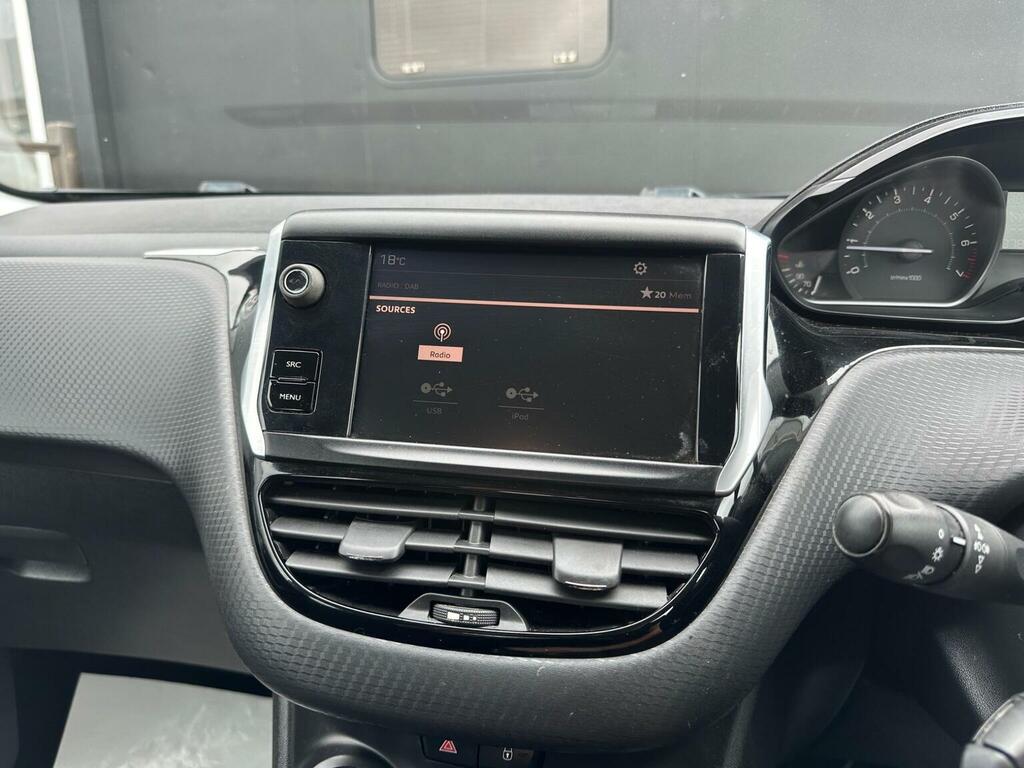 Peugeot 2008 2008 Active White #58