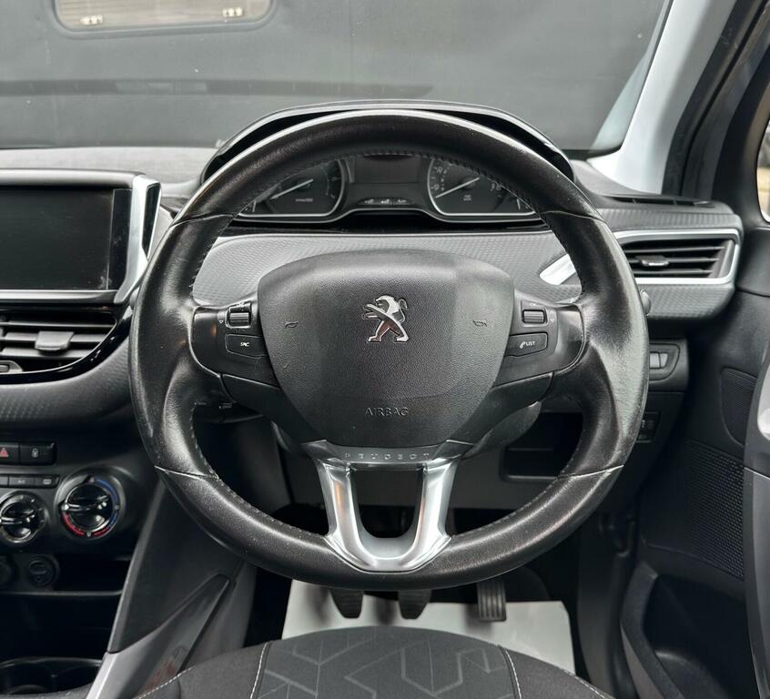 Peugeot 2008 2008 Active White #54