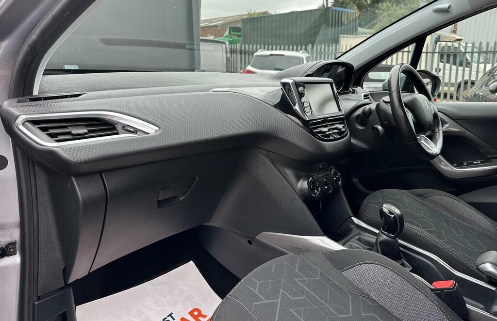 Peugeot 2008 2008 Active White #41