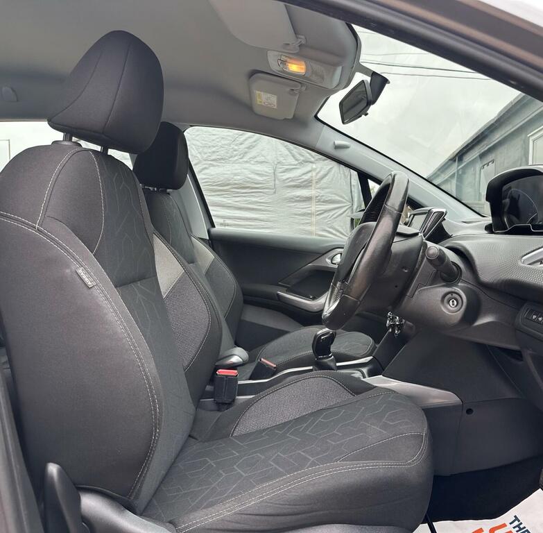 Peugeot 2008 2008 Active White #34