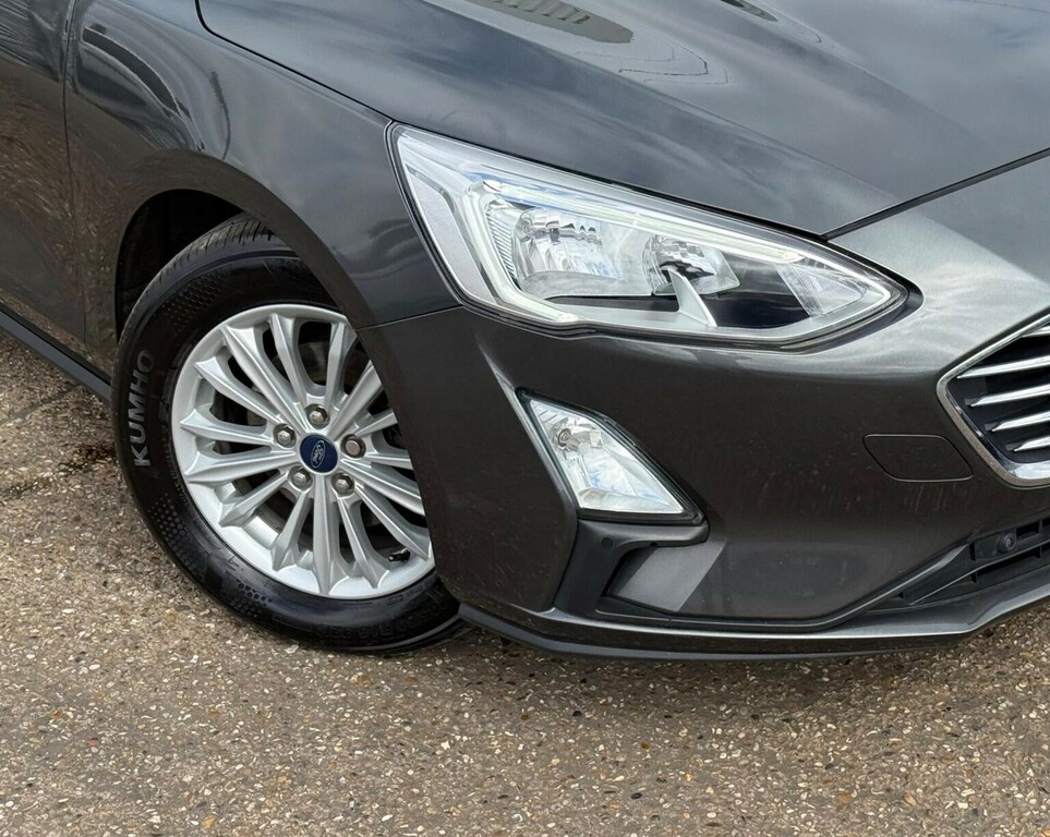 Ford Focus Hatchback 1.0T Ecoboost Titanium Euro 6 Ss SF68ZWW Grey #6