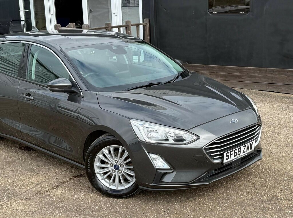 Ford Focus Hatchback 1.0T Ecoboost Titanium Euro 6 Ss SF68ZWW Grey #3