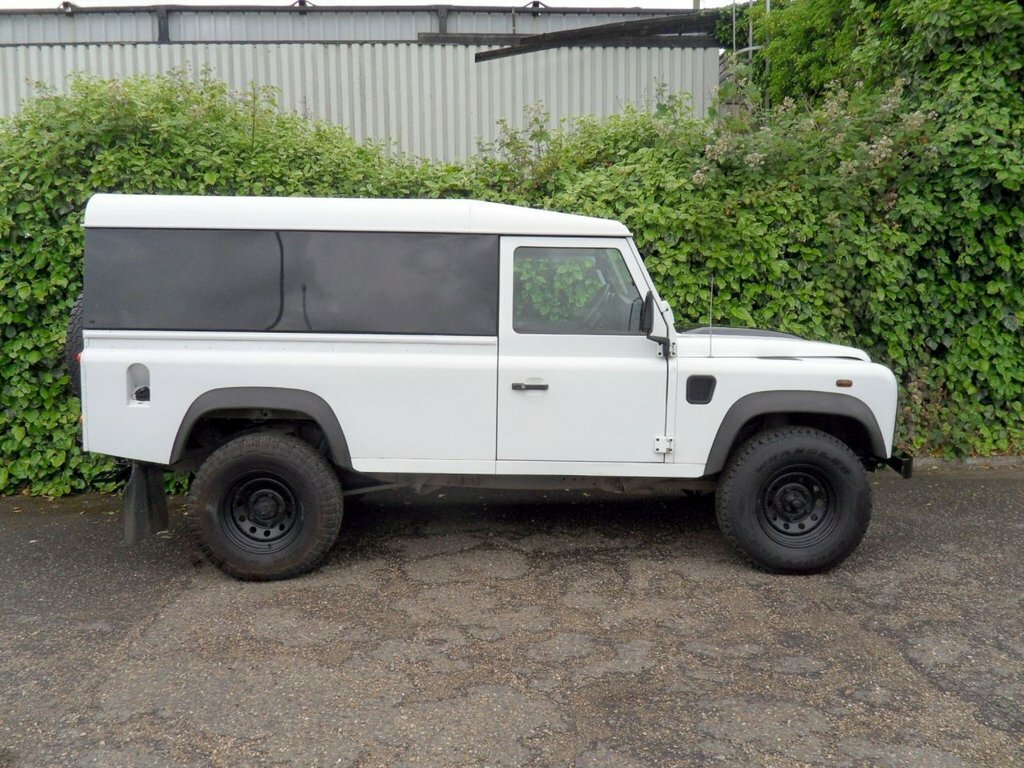 Land Rover Defender 2.2 Tdci Hard Top Suv 4Wd Mwb Eu FD61YDF White #4