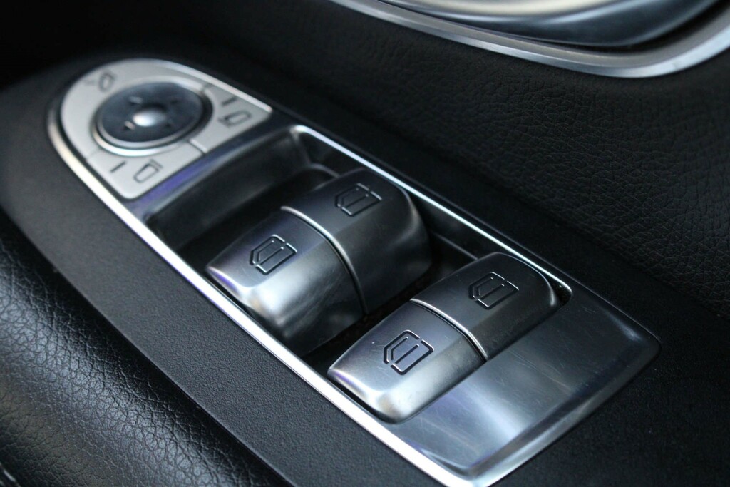 Mercedes-Benz 400 E 400 4Matic Amg Line Premium Plus White #35