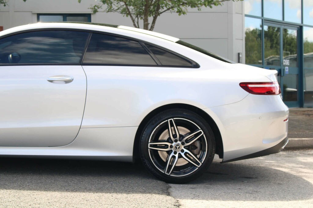 Mercedes-Benz 400 E 400 4Matic Amg Line Premium Plus White #21
