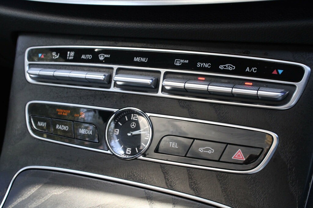 Mercedes-Benz 400 E 400 4Matic Amg Line Premium Plus White #38