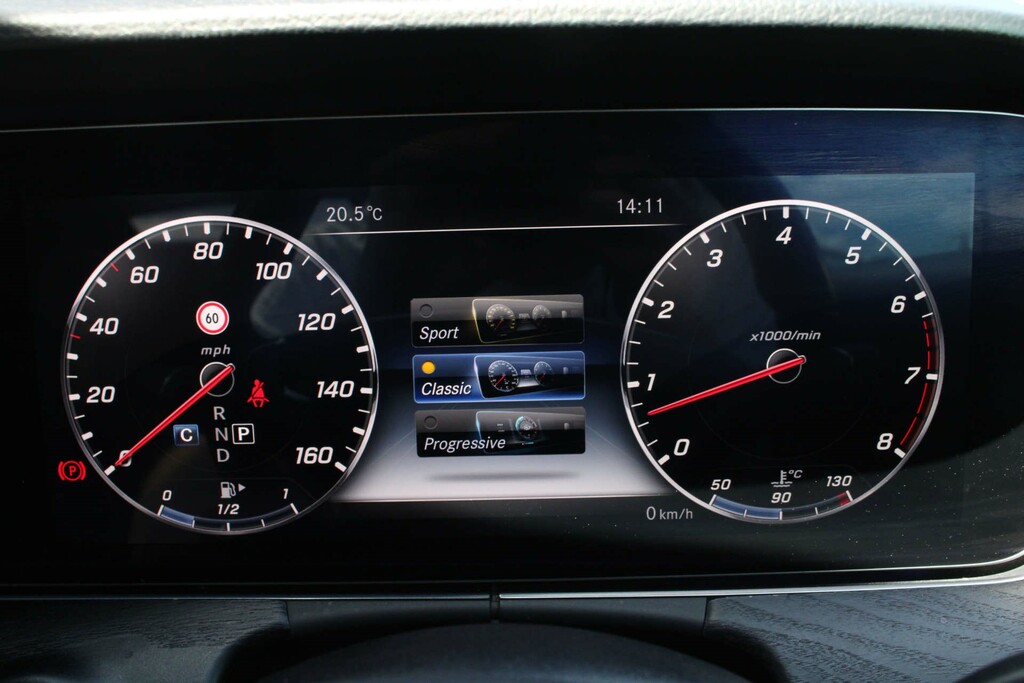 Mercedes-Benz 400 E 400 4Matic Amg Line Premium Plus White #47