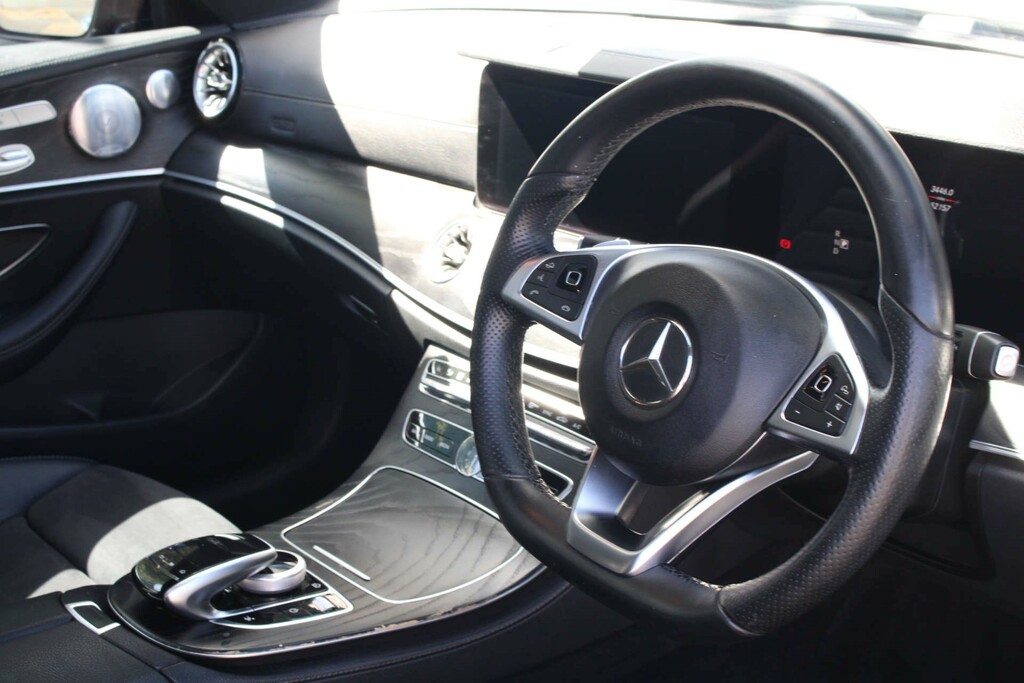 Mercedes-Benz 400 E 400 4Matic Amg Line Premium Plus White #25
