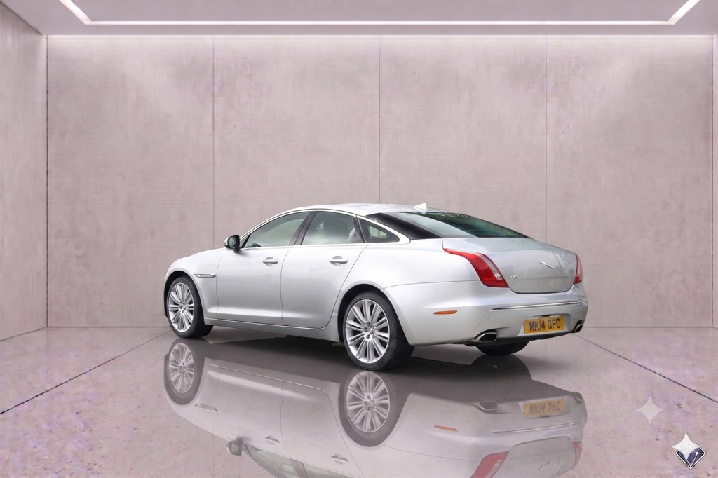 Jaguar XJ Portfolio V6 D  #4