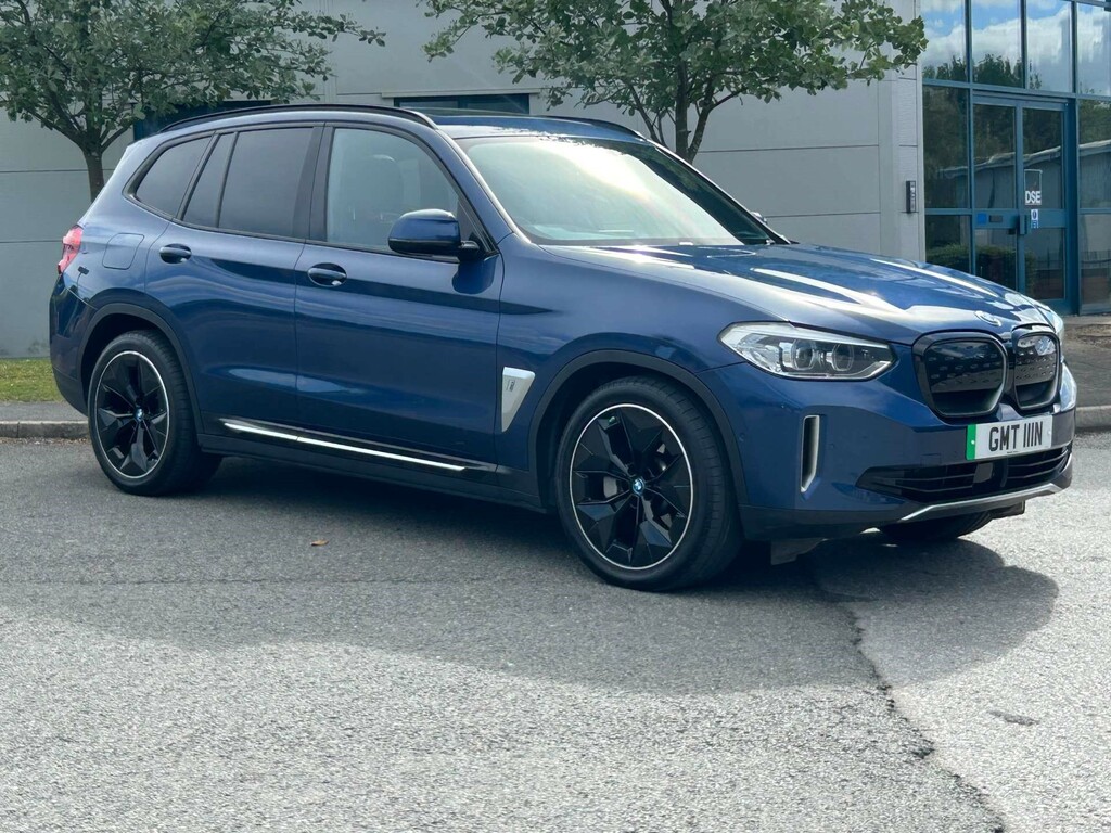 BMW iX3 Premier Edition