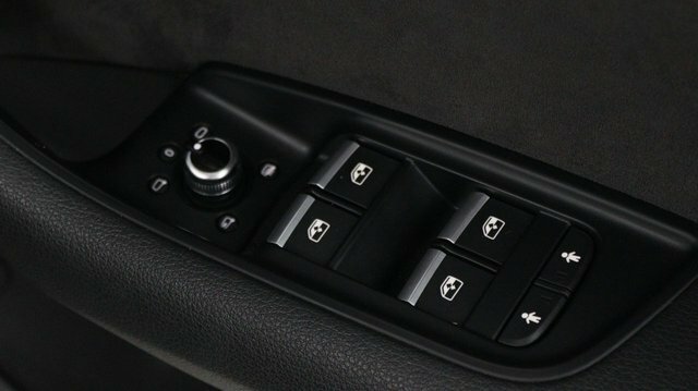 Audi Q7 3.0 Tdi Quattro S Line 269 Bhp Grey #32