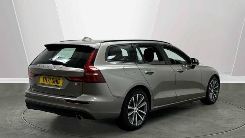Volvo V60 B4 Mild Hybrid Momentum - 2021 71 Grey #2