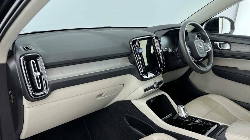 Volvo XC40 T3 Inscription - 2022 71 LP71BXW Black #4