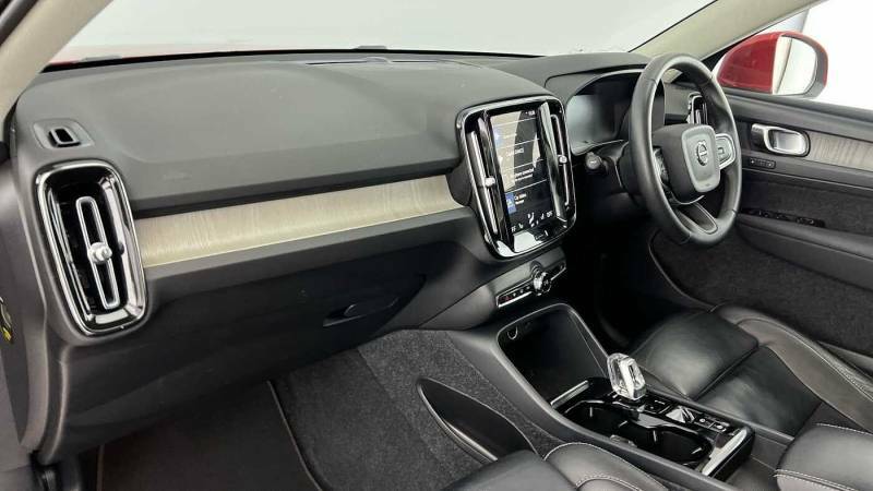 Volvo XC40 T5 Phev Recharge Inscription Pro - 2022 22 PE22OFH Red #4