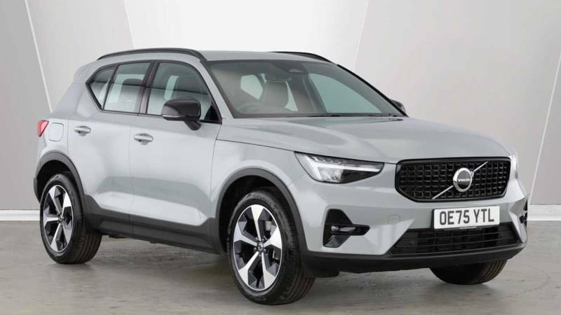 Volvo XC40 B3 Mild Hybrid Plus Dark OE75YTL Grey