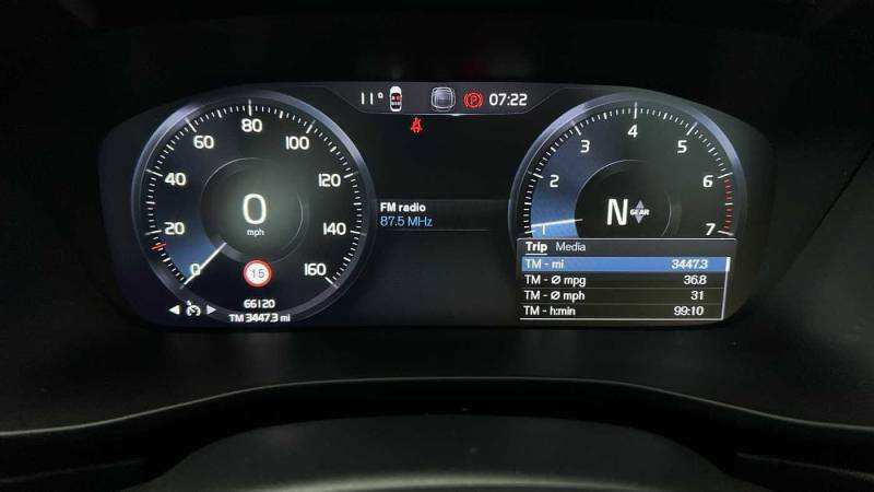 Volvo XC40 T3 Momentum Black #6