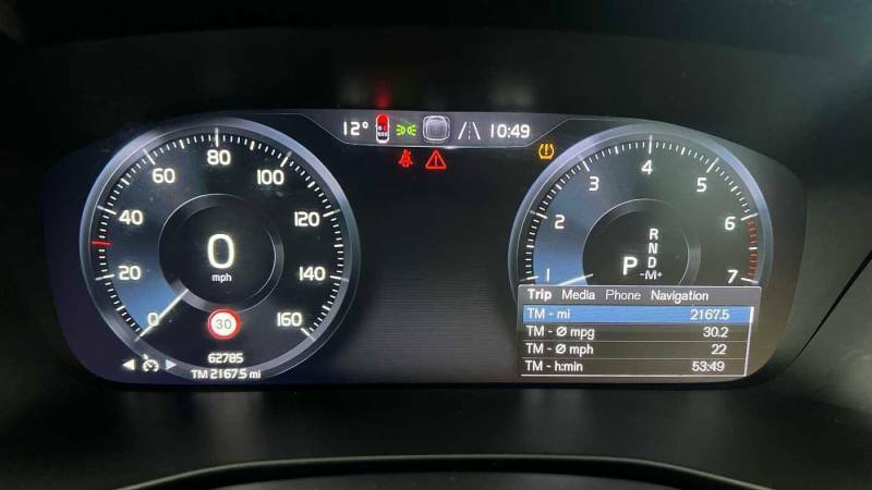 Volvo XC40 B4 Mild Hybrid R-design Black #6