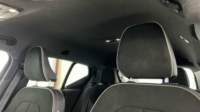 Volvo XC40 B3 P Core Park Assist, Power Tailgate, Google A Grey #9