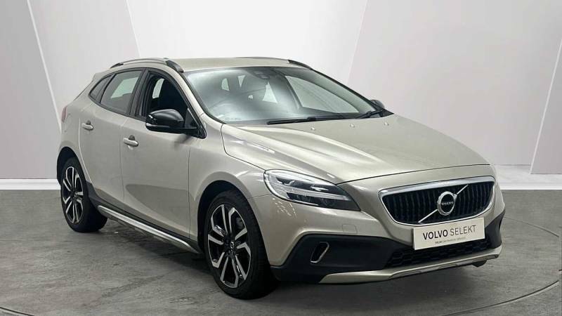 Volvo V40 T3 Pro - 2019 68 Gold