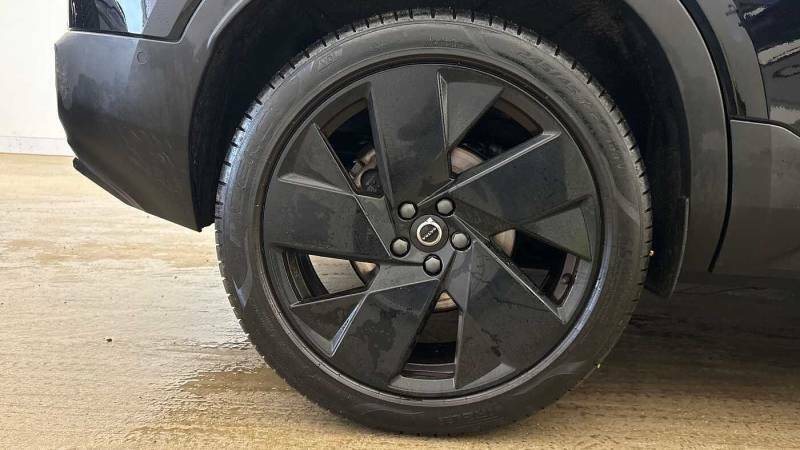 Volvo XC40 B3 Mild Hybrid Black Edition Ultra Black #4