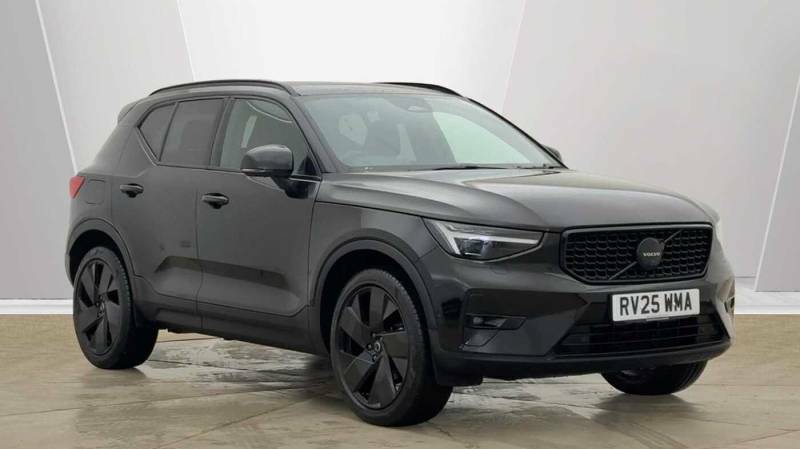 Volvo XC40 B3 Mild Hybrid Black Edition Ultra Black
