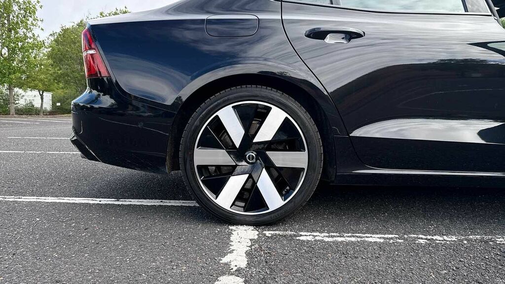 Volvo S60 Recharge T8 Ultimate Awd Black #9